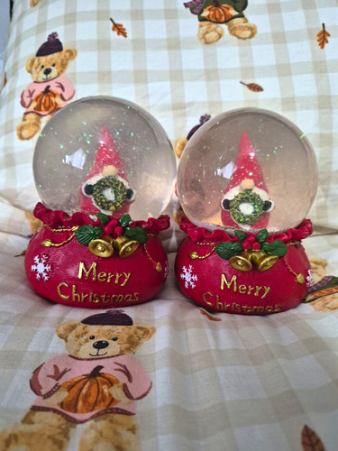 Christmas gnome snow - snow, globes
