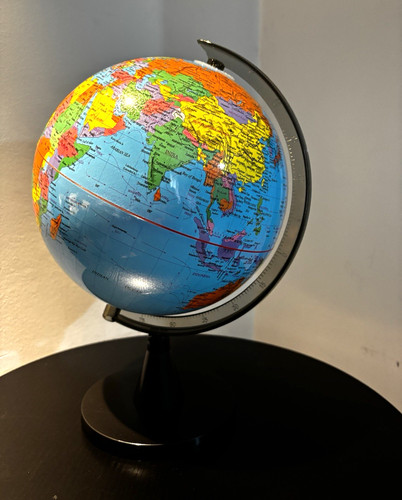 Rotating tabletop world - rotating, globe