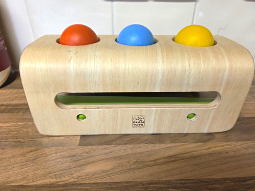 Plan toys wooden - hammer, ball